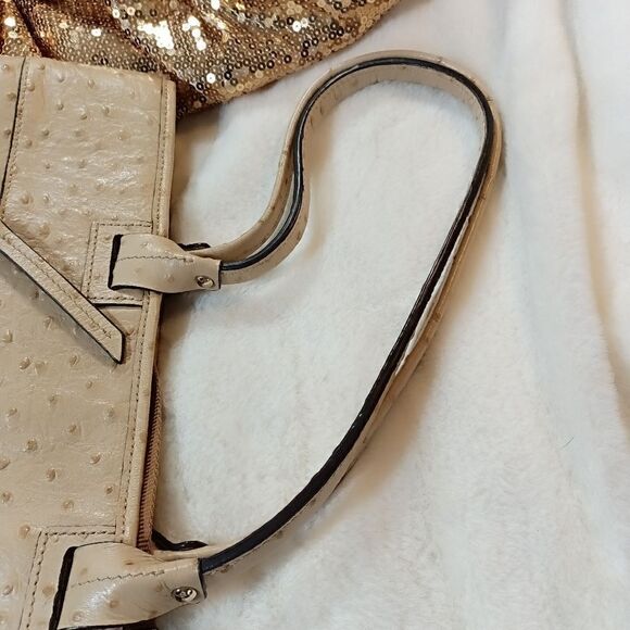 Dooney & Bourke  LEATHER Shoulder Bag PRISTINE condition - Picture 8 of 9